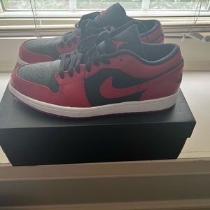 Jordan 1 Low Bred